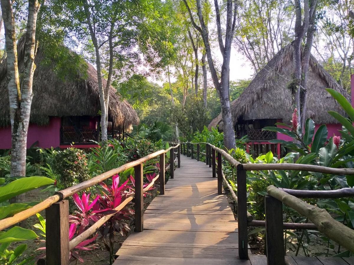 Las Guacamayas Lodge Resort, Selva Lacandona, Chiapas Mexico Тлатисапан Экстерьер фото